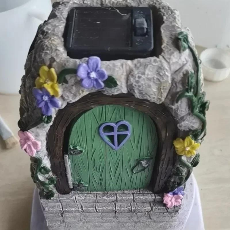 Solarbetriebenes Feentor, Miniaturmodell für den Garten mit Stufen und offenen Türen, Kunstharz für Wände, Bäume, Heim- und Außendekoration