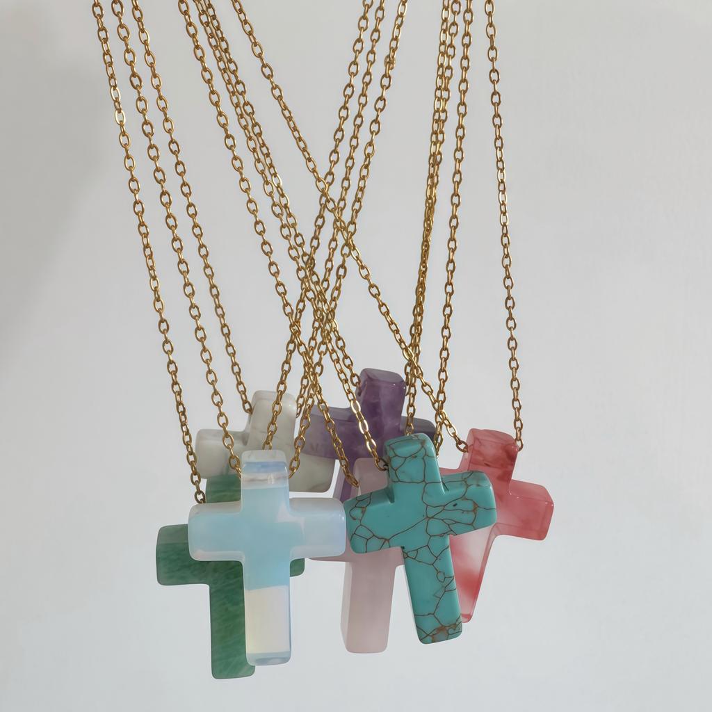 European and American style natural stone cross pendant necklace, a luxurious and high-end clavicle chain with a stainless steel chain