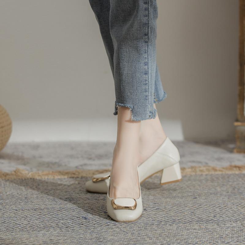 Super Soft Single Shoes Thick Heel New Summer Fairy Wind Ladyshoes Light Mouth Versatile Middle Heel Mother Shoes Large Size Women's Work Shoes