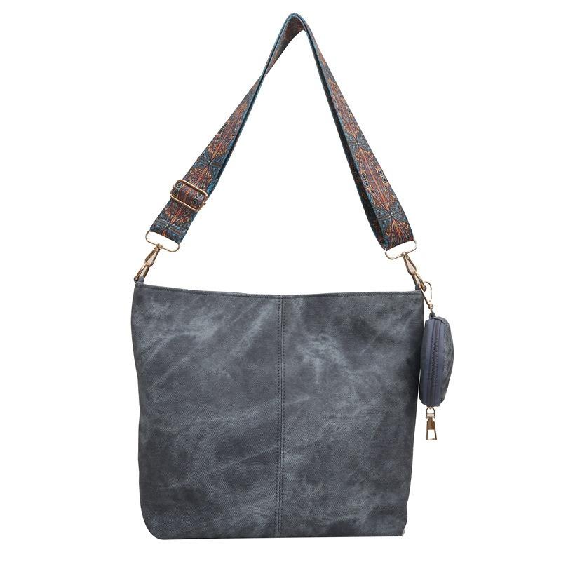 Summer New Simple and Fashionable Commuter Bag Women's Fashion Casual Large-capacity Shoulder Bag Simple Messenger Bag