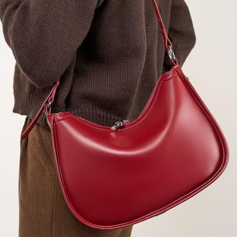 Genuine Leather Women Chic Burgundy Crescent Bag New Simplicity High Quality Messenger Bag Female Cow Leather Shoulder Bags