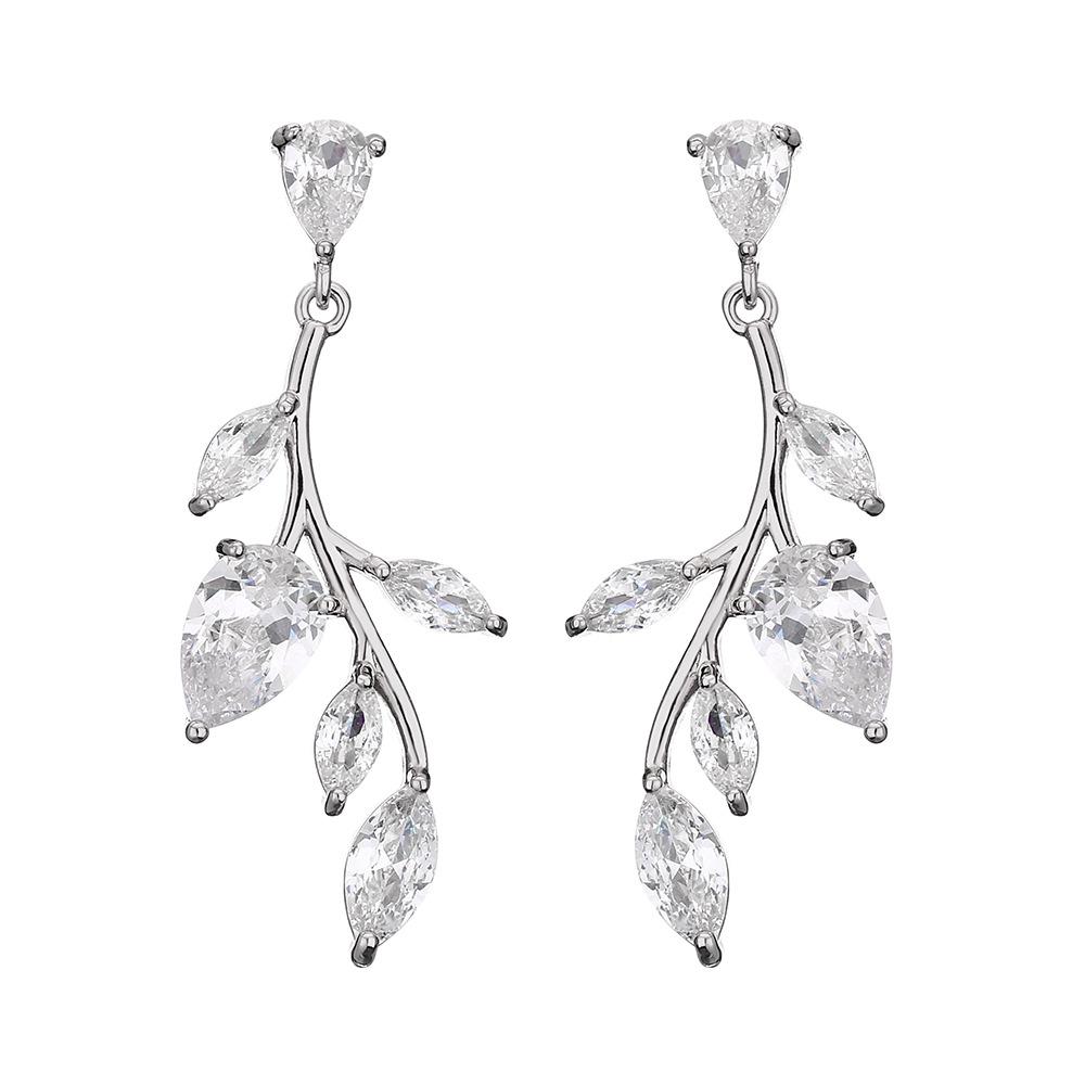 Korean Version Of Personality Creative Willow Leaf Earrings Female Small Fresh Temperament Luxury Micro -Inlaid Zircon Earrings .