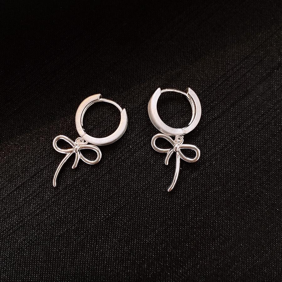 Pearl zircon bow necklace female Korean ins style sweet versatile collarbone chain simple necklace set