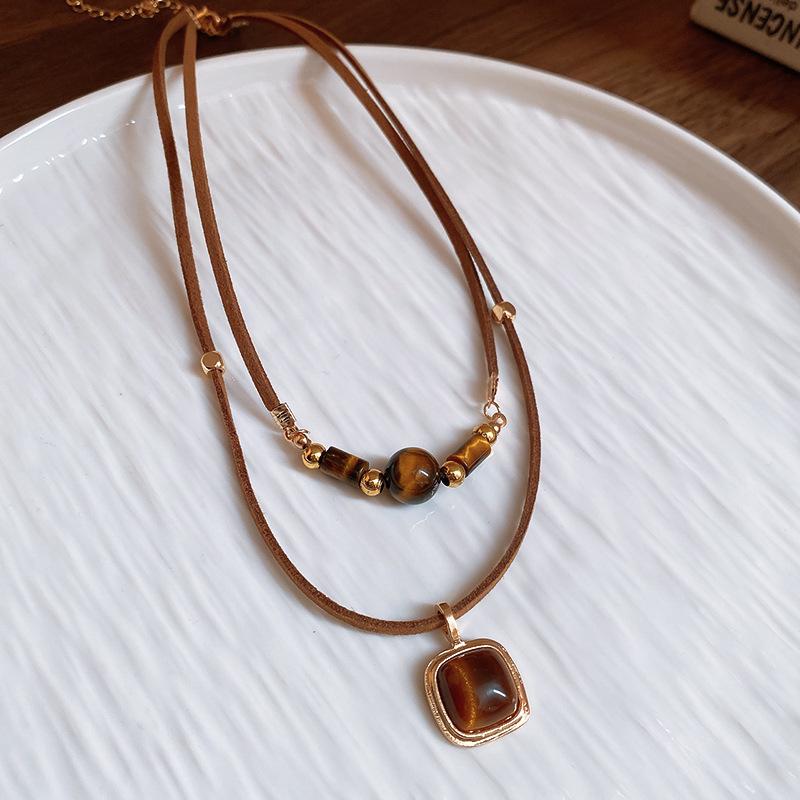 Maillard Vintage Oval Tiger Eye Long Necklace: Niche Light Luxury Sweater Chain for Women
