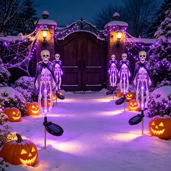 Automatische Zonneskeletlampen Tuinpaal Lamp, Halloween Gloeiende Schedel Tuindecoratie Waterdichte Palen met Mantel, Buiten Gazonlamp voor Spookachtige