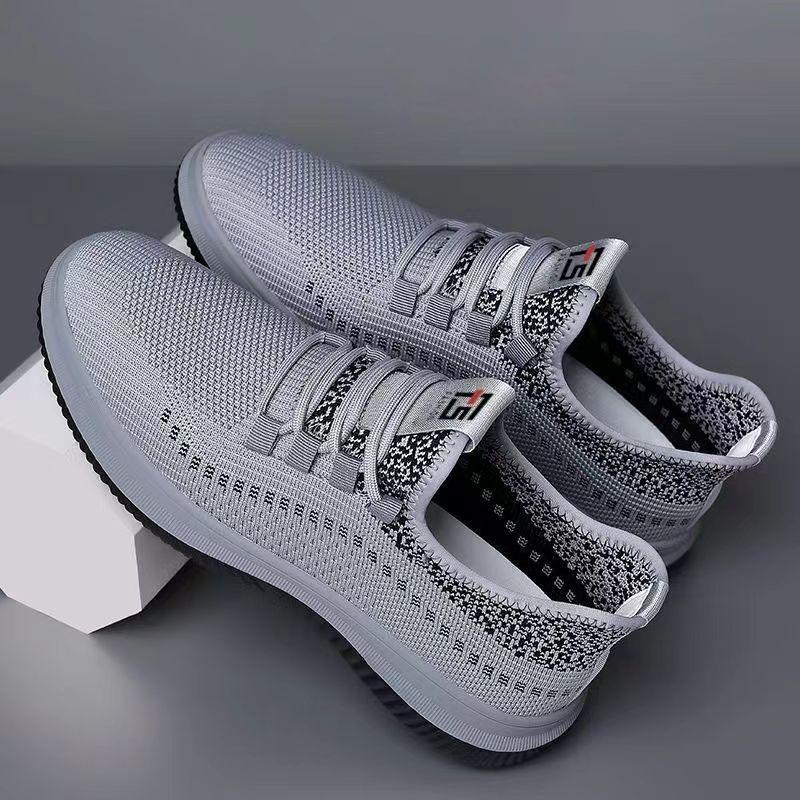 Outdoor casual shoes breathable fly-woven shoes men's shoes large size soft sole light sports shoes men's shoes
