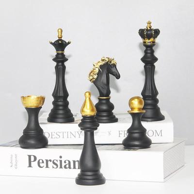 Klassische Schachfiguren Dekoration Zubehör Harz Königin Dame Springer Handwerk Schreibtisch Arbeitszimmer Wohnzimmer Ornament Schachfigur