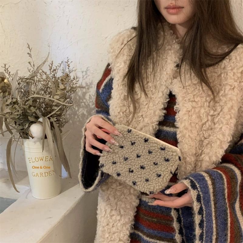 Retro Faux Fur Coin Purse, Vintage Key Chain Pouch, Cute Plush Bag For Lipstick Id Cards & Essentials