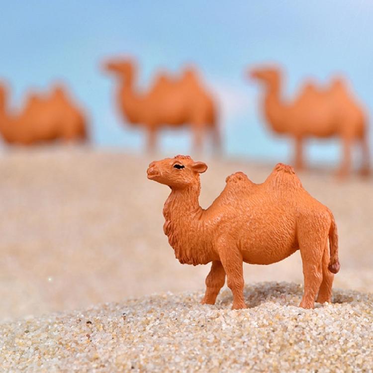 Attractive Camels Statue Lightweight Animal Figurine Eye-catching Camels Ornament
