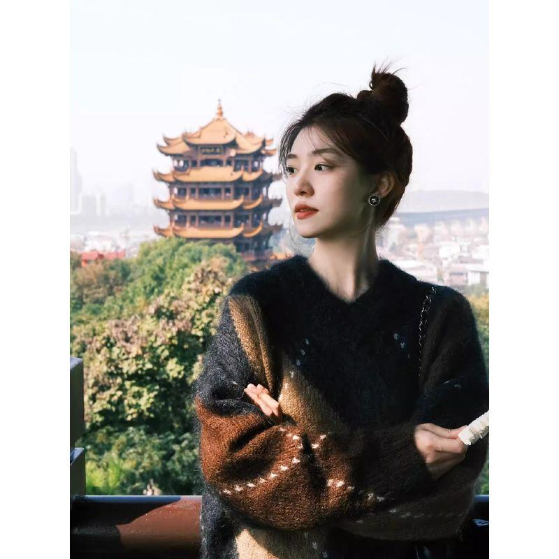 

Hit Color Diamond Lattice Niche Style Casual Soft Glutinous V-neck Sweater Black S