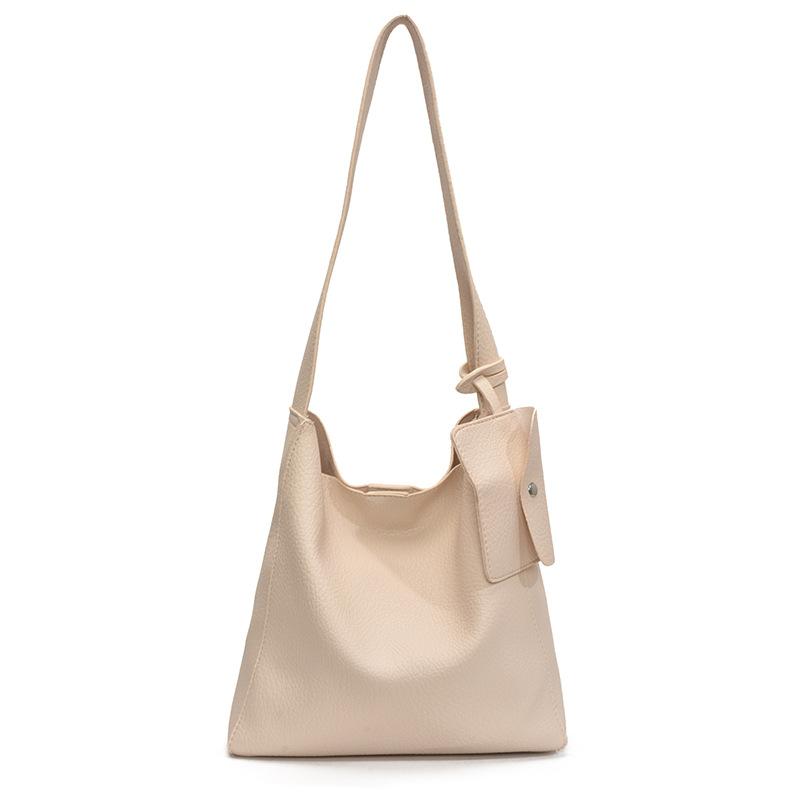 Versatile red bucket bag women's new fashion high-end single shoulder messenger bag wedding bag bridal bag