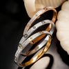 Bracciale da Donna in Acciaio di Titanio con Numeri Romani, Intarsi di Diamanti e Fibbia a Doppio Strato
