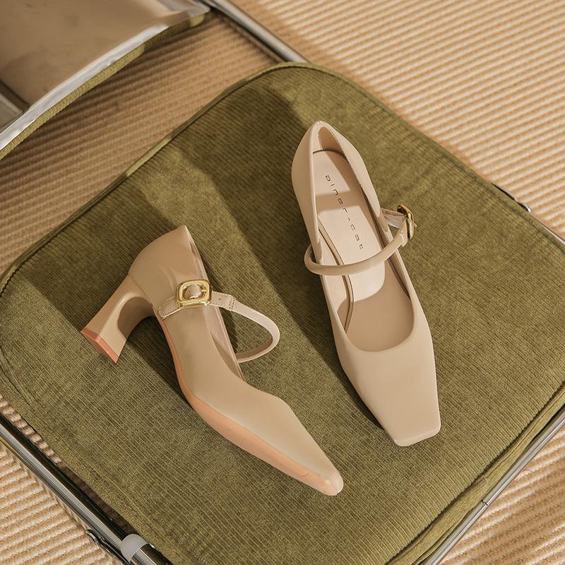 

6405 square head high heels women s thick heel 2025 new French Mary Jane shoes one-word buckle with light mouth single shoes 39