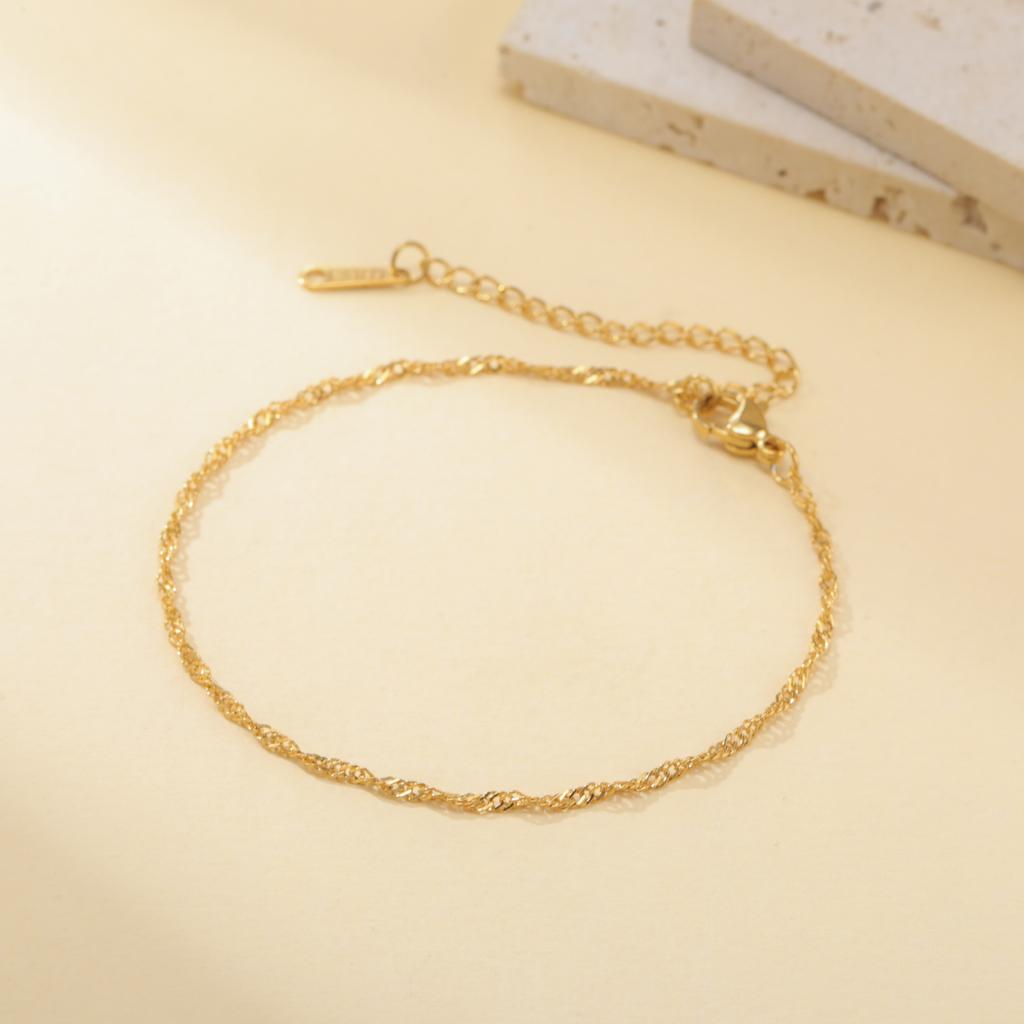Cazador Thin Twisted Water Wave Chain Anklets for Women Stainless Steel Jewelry Bracelet on the leg Valentine's Day Gift 2026