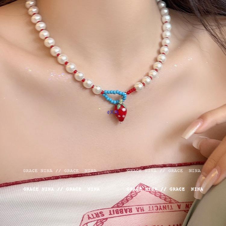 **Kissy! Strawberry Pearl Choker - 2025 New Sweet Style for Women**