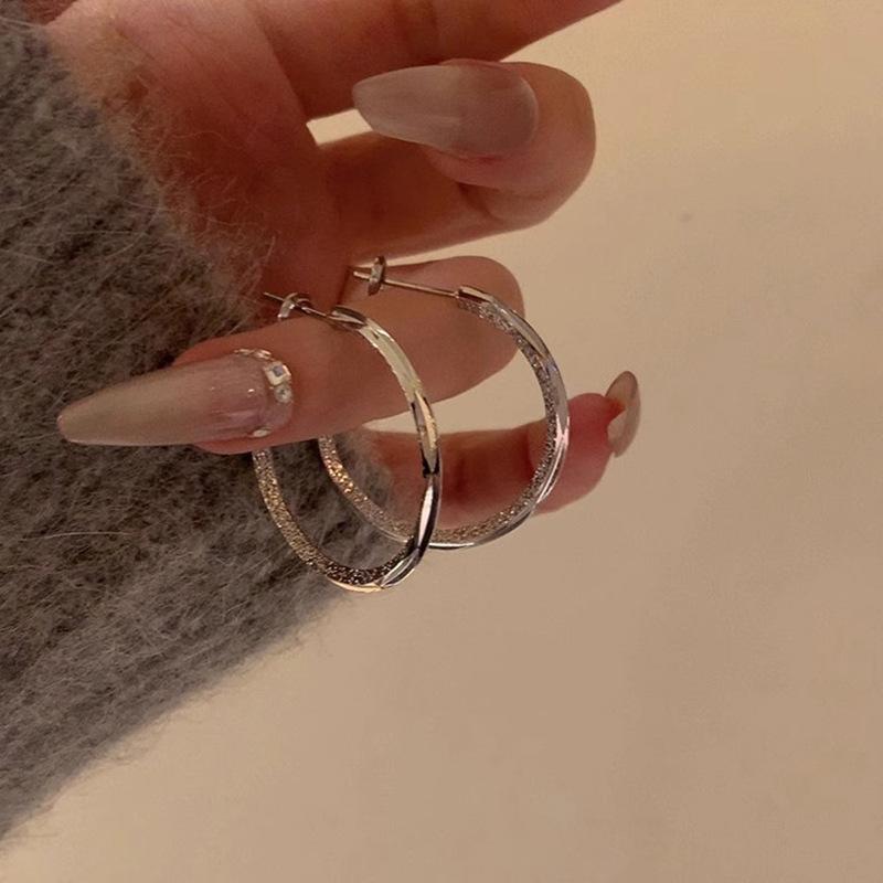 New Fashion Simple Versatile Plain Ring Frosted Earrings Women s Luxury Temperament Geometric Circle Earrings Premium Light Earrings