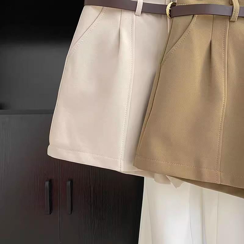 2025 Summer Korean Style Retro High-Waist A-Line Wide-Leg Women's Casual Shorts