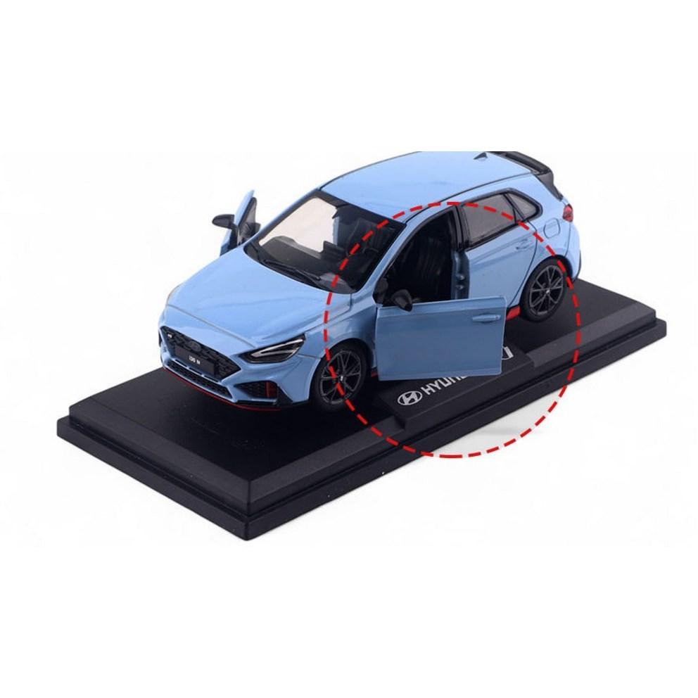 1:38 Hyundai i30 N Model Samochodu Die-cast + Zestaw ze Stojakiem