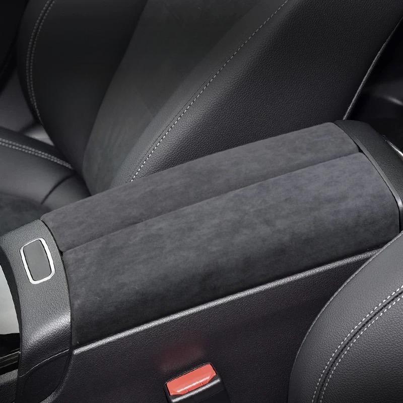 Suede Cover for Plants of Central Car Console, Lid, Deck Panel for Mercedes Benz A GLA GLB Class W177 V177 X247 H247 -2025