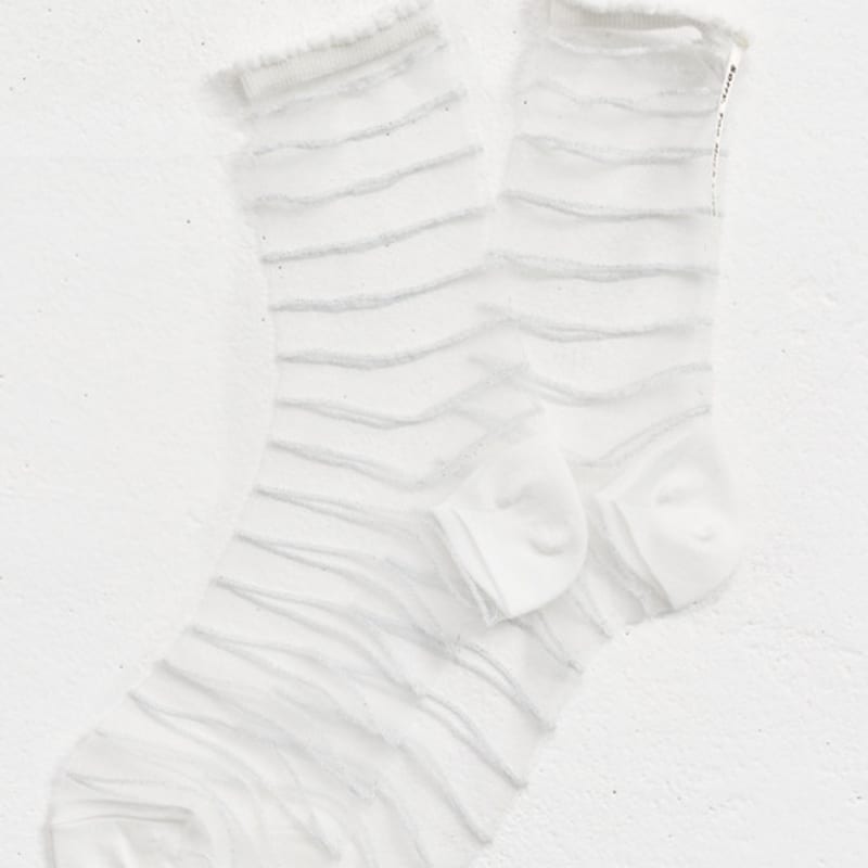 SORRY TOO MUCH LOVE SeeThrough Stripe Socks_White