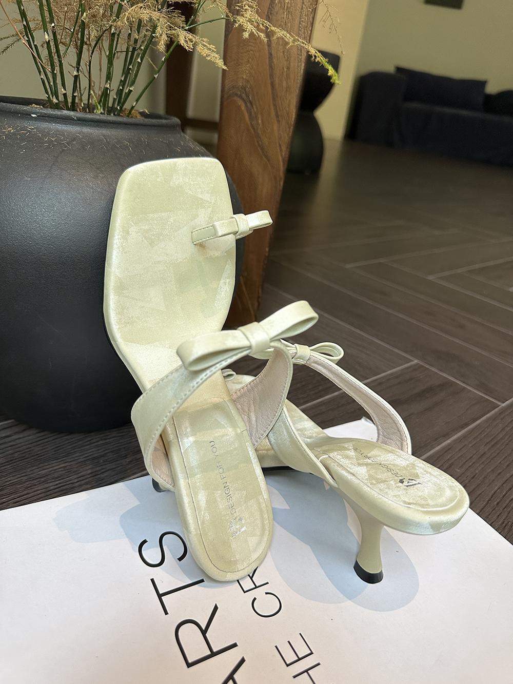 мода Модные женские тапочки Летние уличные шлепанцы Тонкие высокие каблуки Клипса носок — фото 9