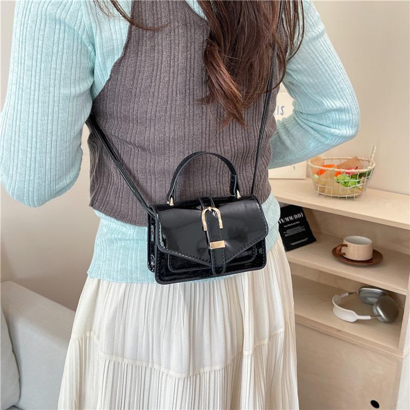 Simple Small Bag Women's Bag Spring New Fashion Portable Messenger Bag Highend Versatile Shoulder Small Square Bag