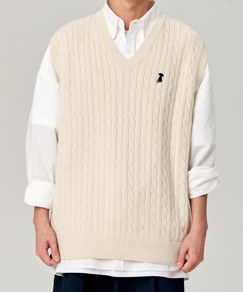 Takeasy Cable Smolaku Knit Vest (Ivory)