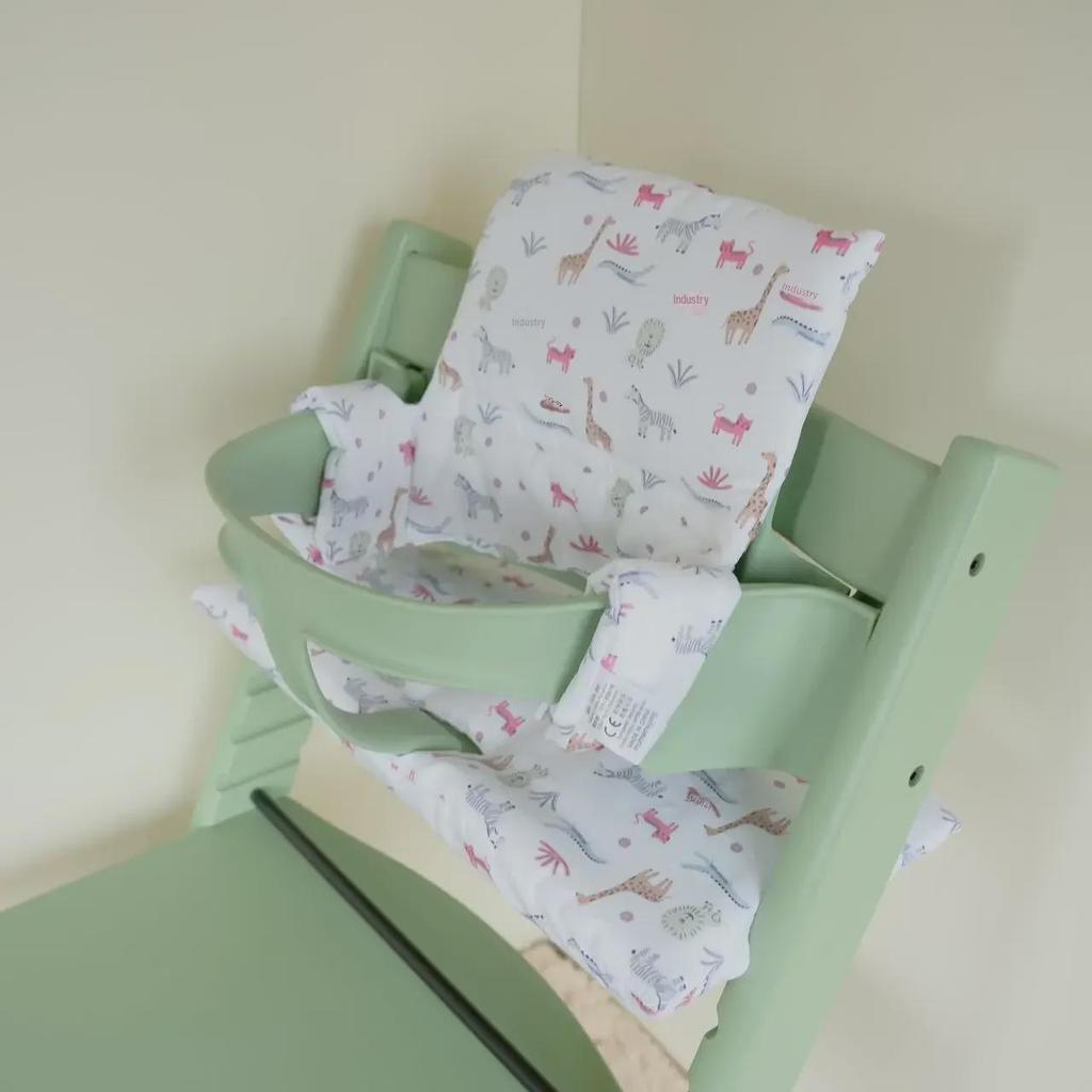 Stokke Kinder-Esszimmerstuhl: Neuer Stil, schmutzabweisend, verdicktes, tragbares, abnehmbares Kissen mit Rückenlehne