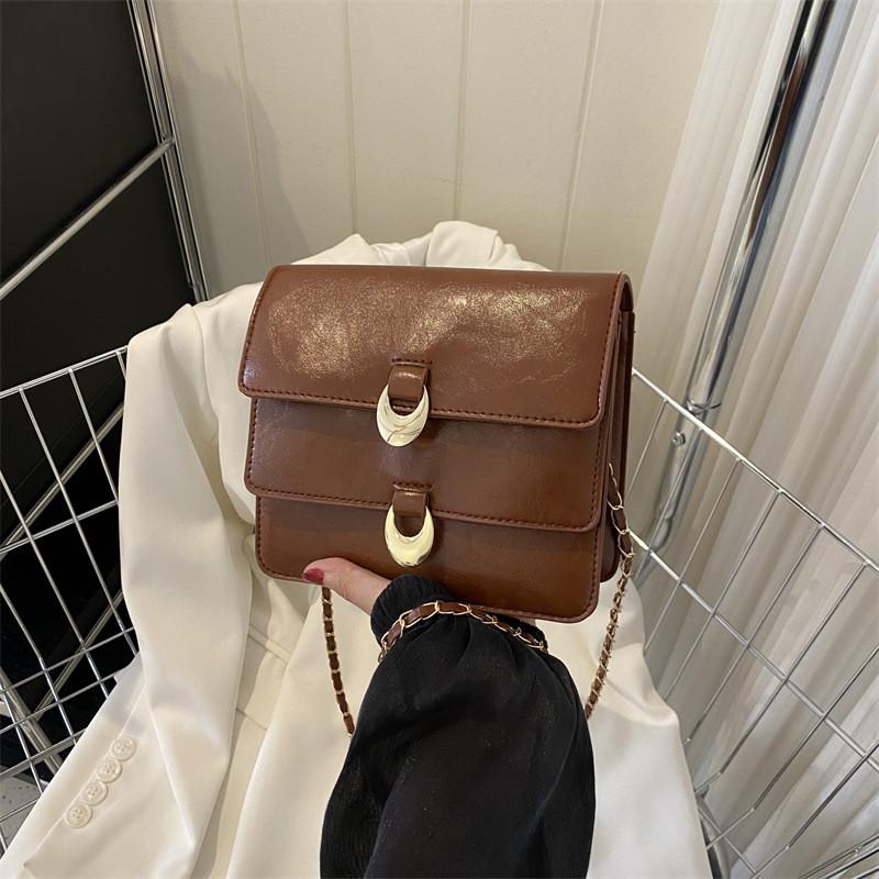 Chic Crossbody Mini Square Bag For Women With Elegant Chain Accents Ideal For Fashion