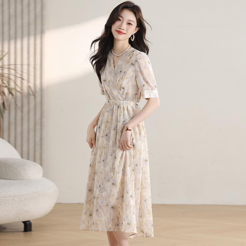 French Style Floral Dress Women Summer Long V Neck Slim Fit Elegant Tea Dress Flowy Long Dress