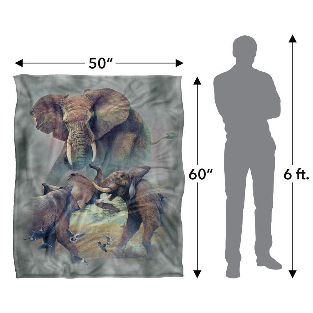 JQ Licensing Silky Fighting Elephants Supersoft Blanket