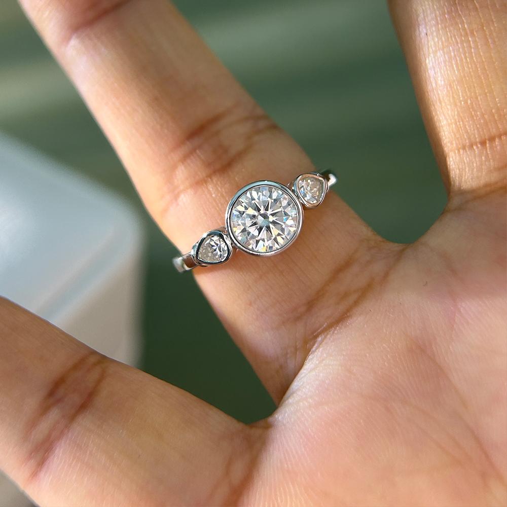 1.6cttw D Color Moissanite Engagement Ring for Women   Copper3 Stones Diamond Ring Party Wedding Bands Jewelry GRA