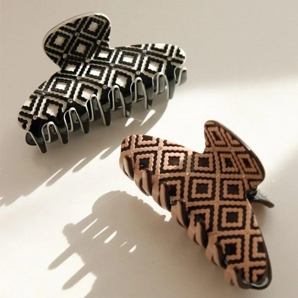 bydaisy Lace Pattern Hair Clip Bh0799 Black and white