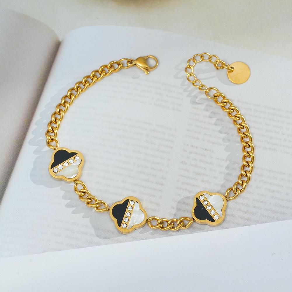 

Комплект браслетов с ожерельем и четырьмя листочками клевера, черно-белыми ракушками и бриллиантами для женщин