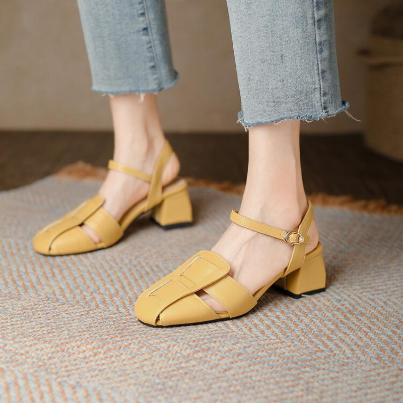 Novas sandálias de verão baotou com abertura no calcanhar sandálias casuais femininas de salto alto cor sólida sola de tendão de boi sapatos de tamanho grande fivela sapatos femininos