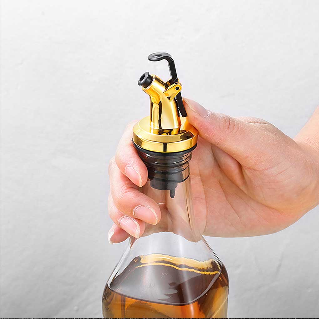 Oil Bottle Pourer Portable Reusable Press Type Leakproof Dispenser Kitchen Bar Wine Beverage Seasoning Bottles Stopper