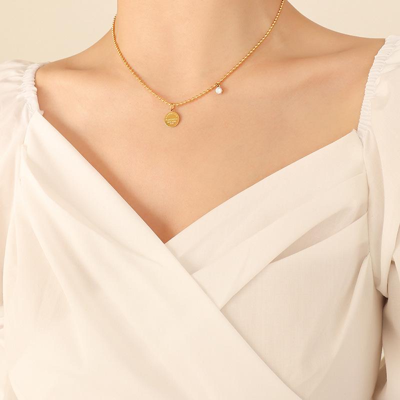 Korean Trend Personality Round Pendant Necklace with 18K Gold-Plated Chain and Single Diamond