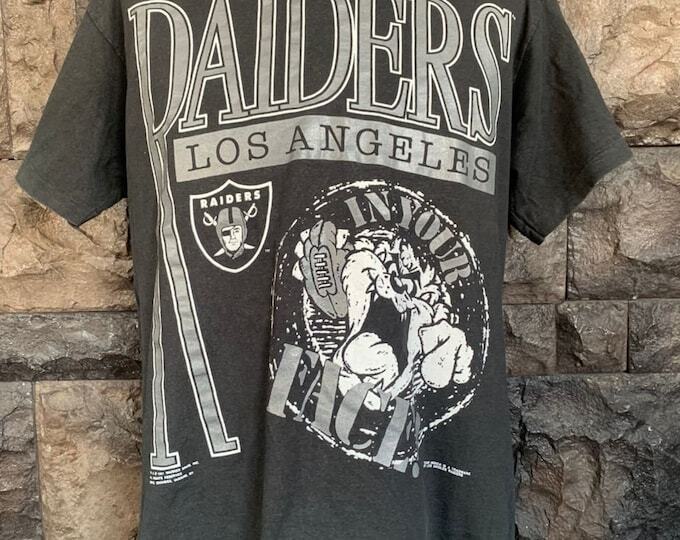 26 Los Angeles Raiders NFL Football Team black T shirt short sleeve HN1483 Unisex T-Shirt M