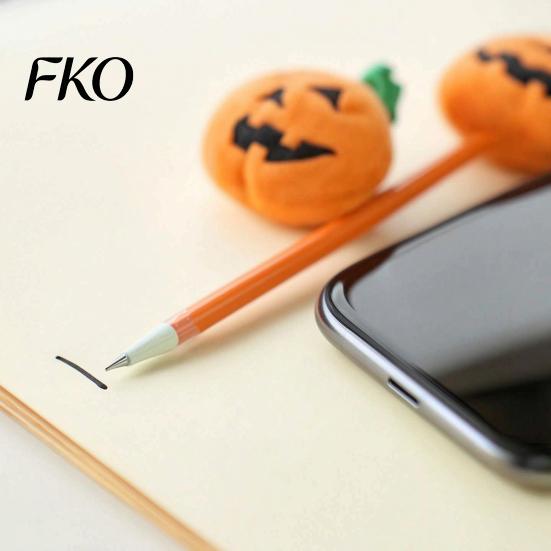 Smooth Writing Pen Halloween Pumpkin Gel Ink Pen, 0.7mm Rollerball with Plush Pumpkin, Novelty Black for Party Favors, Gift Supplies Marker