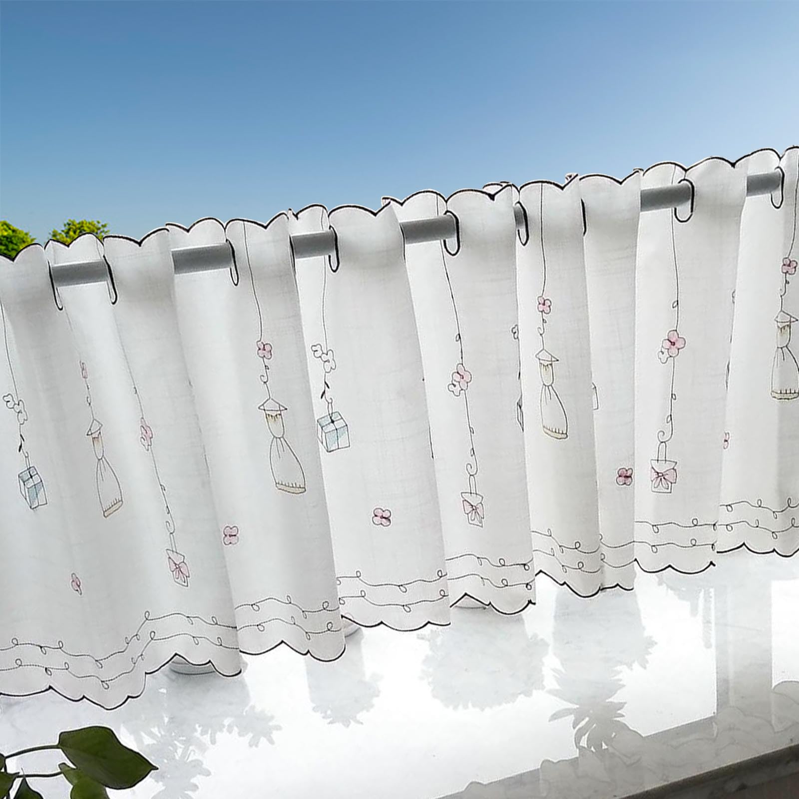 

AooHome Стильное Кафе 50см Милый Цветочный УФ Маленький Тканевый Скандинавский Не Просматриваемый из Кофе Энергия Мини 1 55x50см Шторы, Длинные, Вышивка,