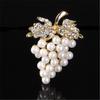 Korean Style Pearl Brooch: Versatile Floral Diamond Pin for Women's Coats