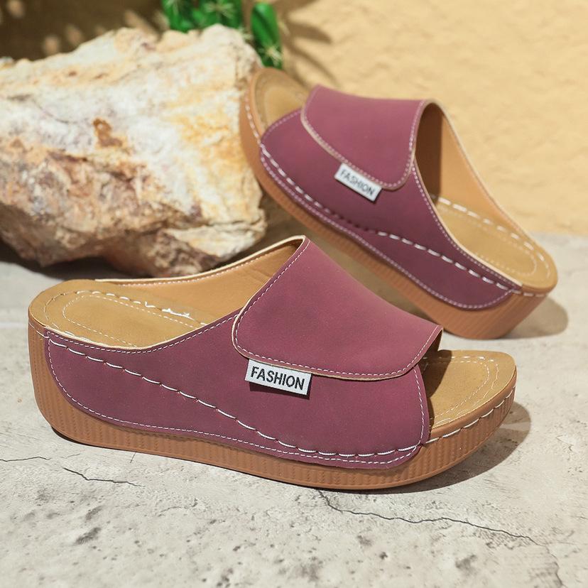 

Large-sized Thick-soled Casual Slippers, 2026 New Simple and Fashionable Fish-mouth Wedge Heel Slippers 43 вина червоного кольору