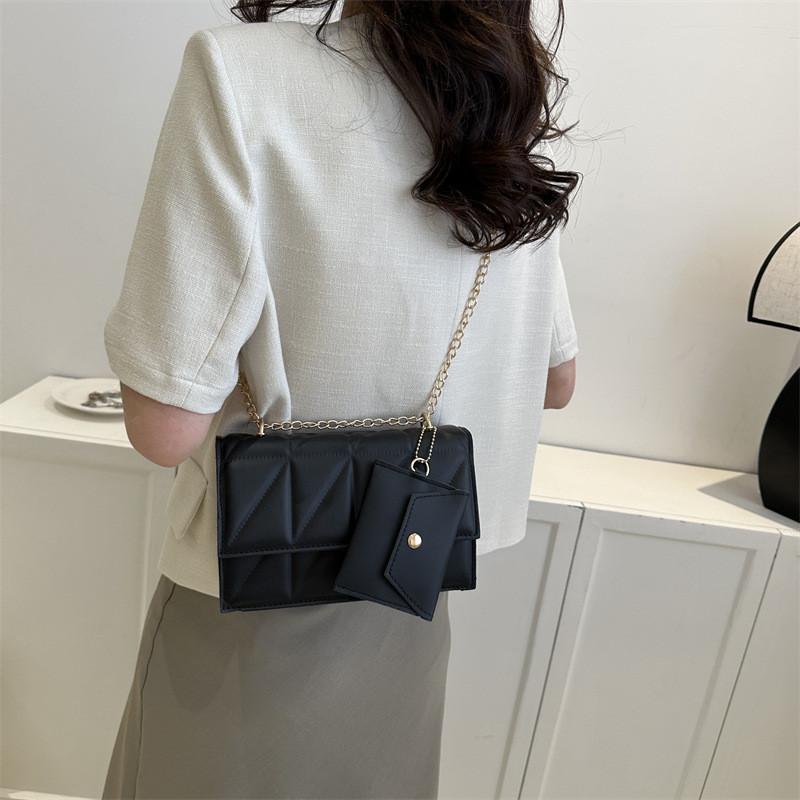 Sac bandoulière tendance pour femme Sac à bandoulière simple et élégant en cuir PU vintage