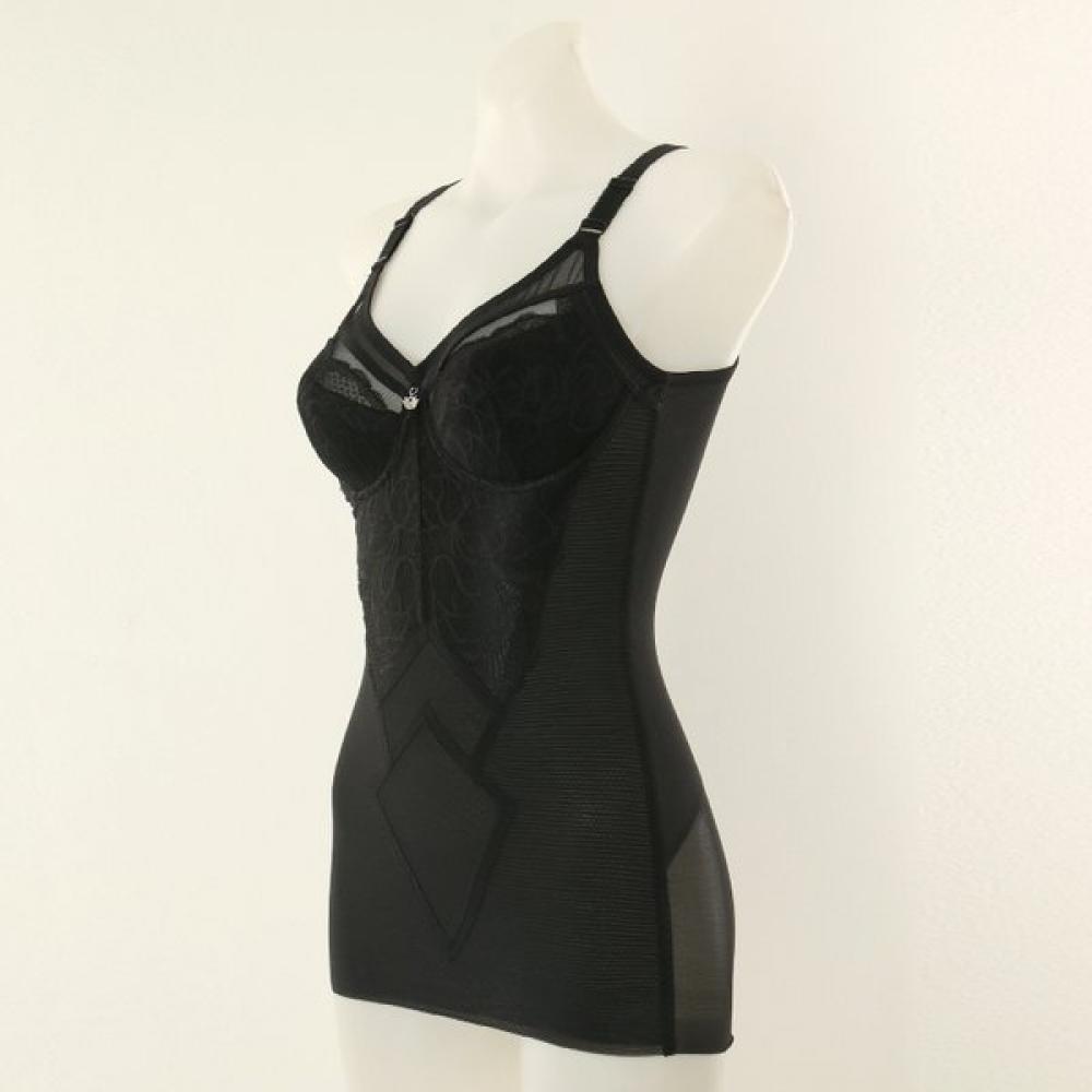 Wacoal Medium Type Body Shaper With Excellent Correction Cd Cup  Wbtm101 