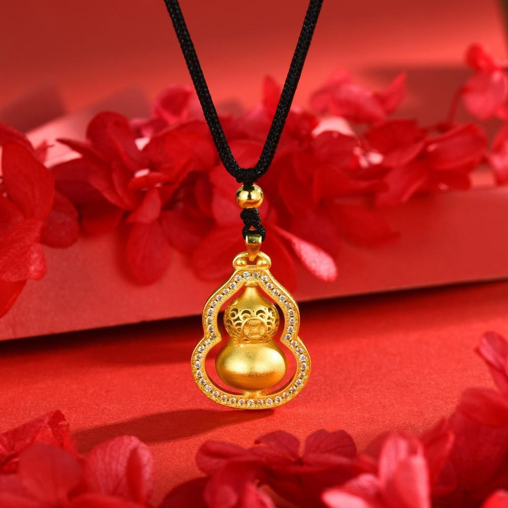 Jindian has the same Fulu God of Wealth, sand gold ancient French wire matte lucky gourd pendant, retro court necklace wholesale.