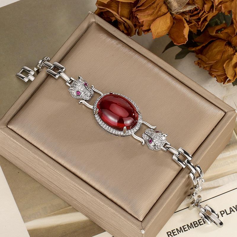 Smycken Smycken Smycken Armband Lätt Inlagd Dubbelt Leopards Huvud Röd Korund Premium Damklocka