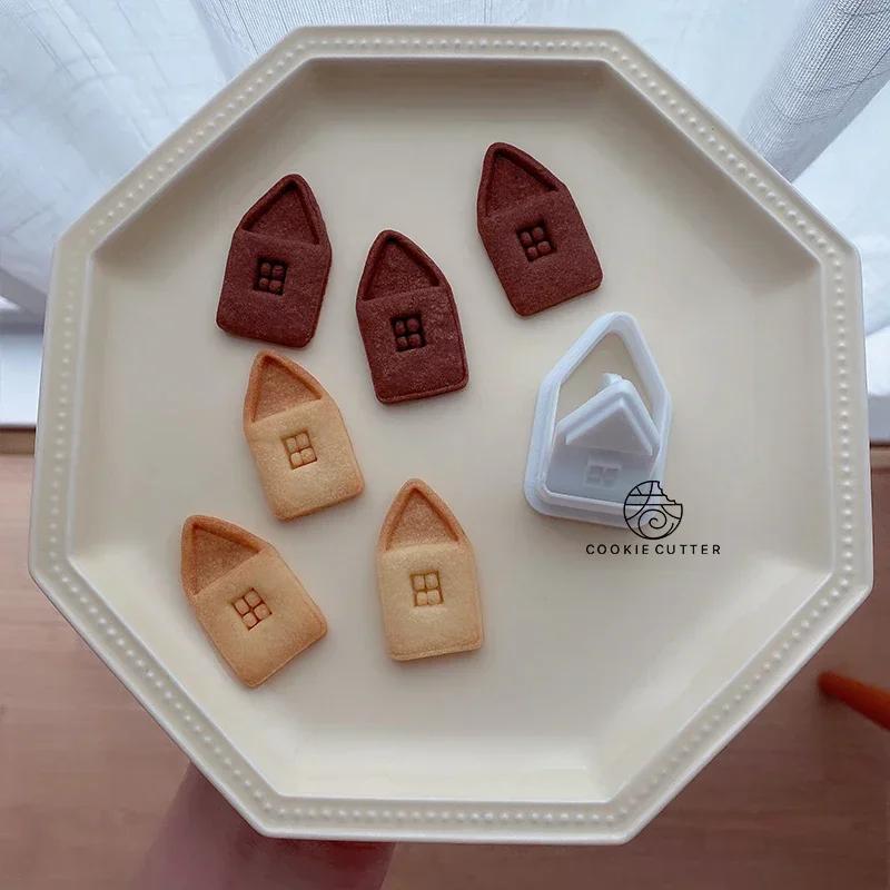 

3D Cartoon House Cookie Stamp Mold Forest Tree DIY Baking Tools Cookie Cutter Fondant Biscuit Cake Decorating Mould Cookie Tools