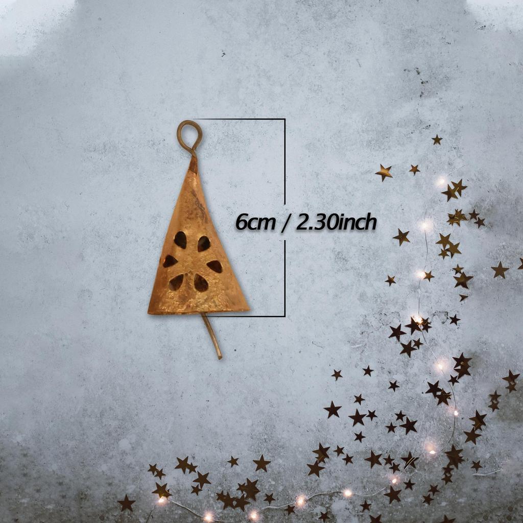 Ręcznie robione wycinane blaszane dzwonki do rustykalnego wystroju świątecznego, 2,25 calowe złote dzwoneczki do rękodzieła i ozdób boho, opakowanie 20 sztuk