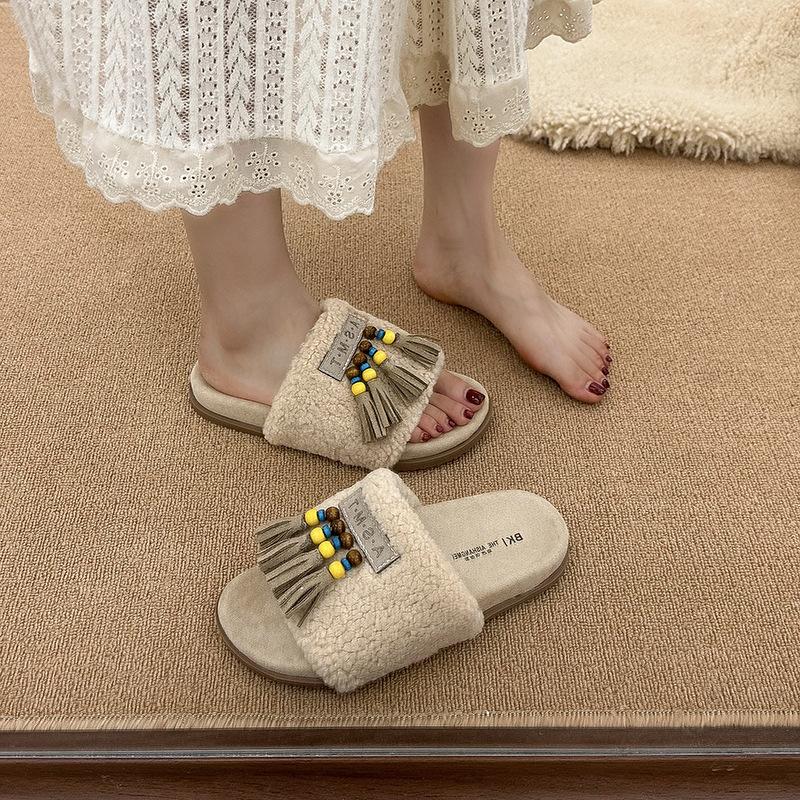 Niche Design Sense Tassel Fluffy Slippers Women's Outer Wear 2025 Autumn and Winter New Retro Thick Bottom Plush One-word Cotton Mop