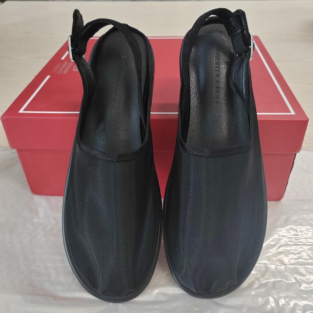 Women's Flat Sandals Mesh Fabric Mesh Shoes Round Head Breathable Flat Bottom Casual Shoes Bag Head Half Slippers Womens Sandals